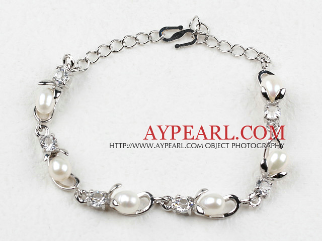 Fashion Style White Rice Freshwater Pearl with Rhinestone Metal Bracelet with Adjustable Chain