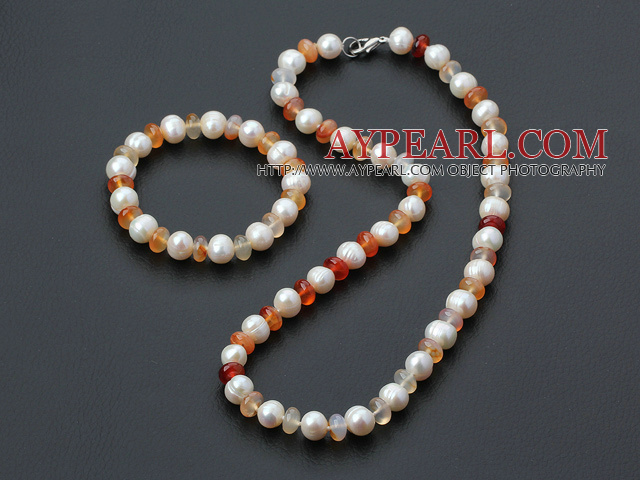 Fashion White Freshwater Pearl And Red Agate Beaded Jewelry Sets (Necklace With Matched Bracelet)