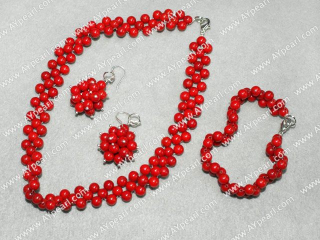 rouge bracelet collier de corail et de boucles d'oreilles