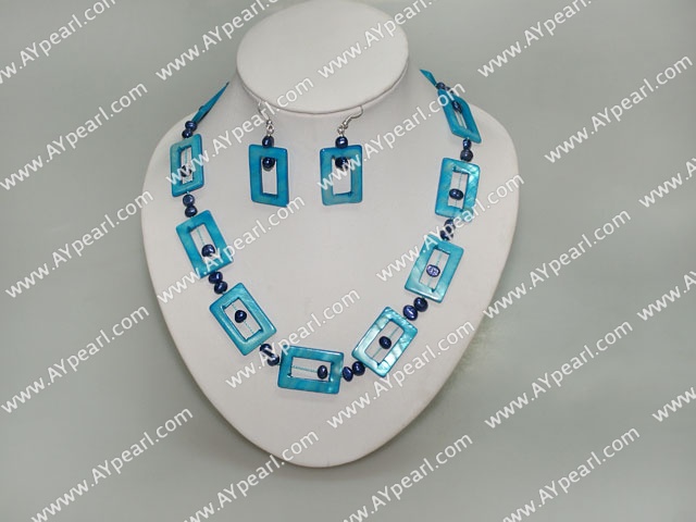 Fashion Freshwater Pearl And Rectangle Shell Necklace And Earrings Set