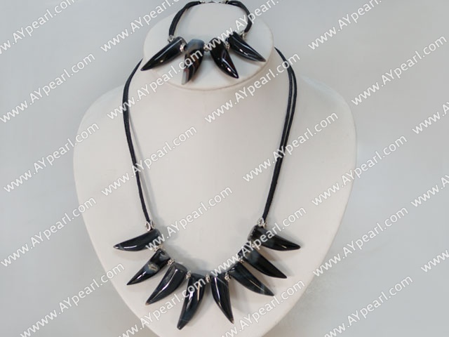 黒コショウの形状瑪瑙のネックレスのブレスレットセット