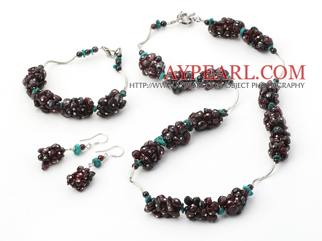 Fashion Cluster Style Chipped Garnet And Blue Turquoise Wired Sets (Necklace Bracelet With Matched Earrings)