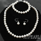 8,5-9mm en klass Rund Natural White Freshwater Pearl Set (Halsband Armband och matchade örhängen)