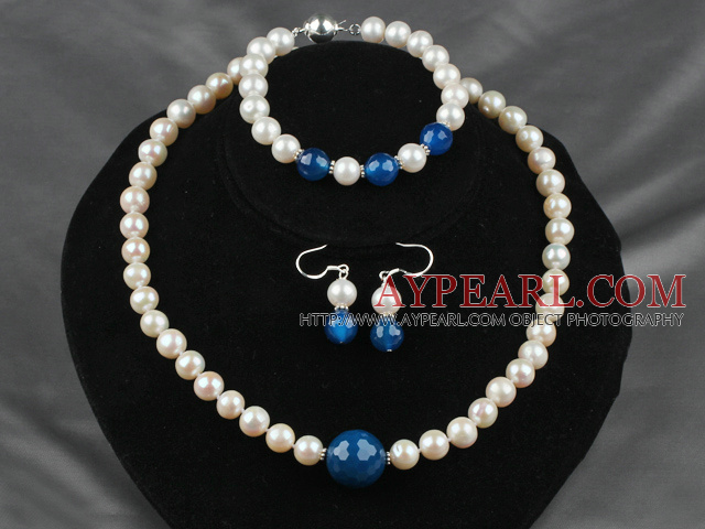 A Grade Round Natural White Freshwater Pearl and Blue Agate Set ( Necklace Bracelet and Matched Earrings )