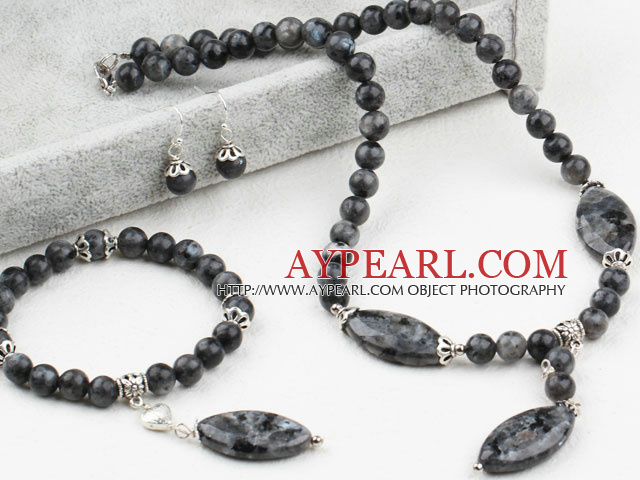 Flashing Stone Set (Necklace Bracelet and Matched Earrings)