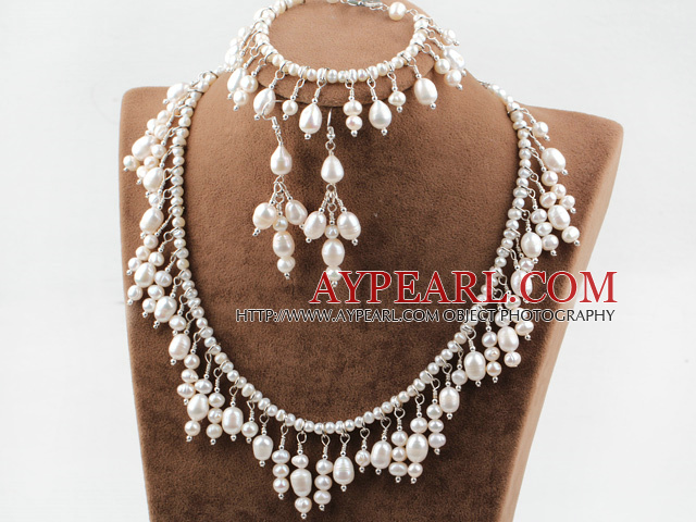 Ny design Natural White Freshwater Pearl Bridal Set (Halsband Armband och matchade Örhängen)