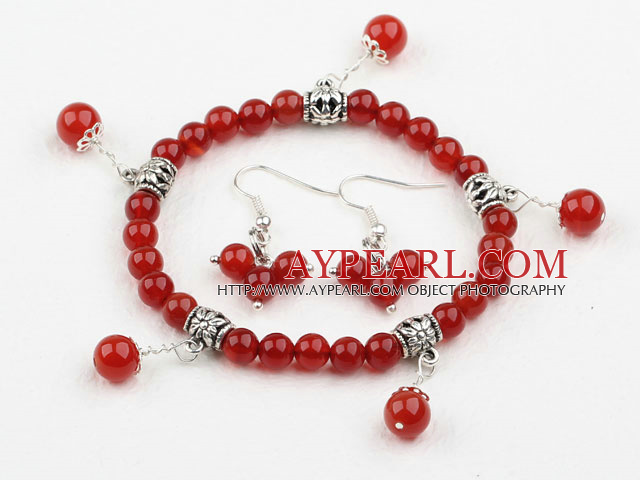 Classic Design Carnelian Elatic Bracelet and Matched Earrings