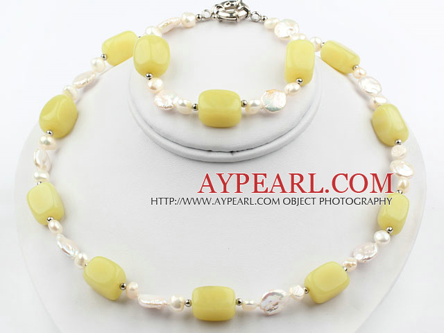 Coin Pearl and Lemon Jade Set ( Necklace and Matched Earrings )