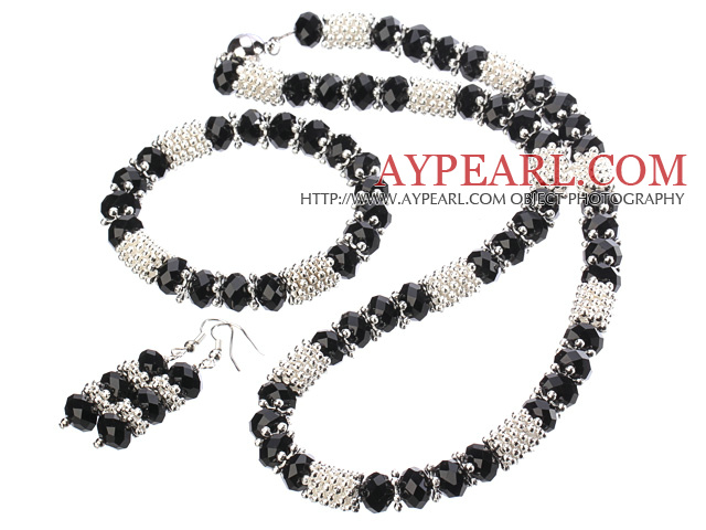 Elegant Fashion Black Crystal Set With Magnetic Clasp And Metal Accessory (Necklace With Matched Bracelet And Earrings )