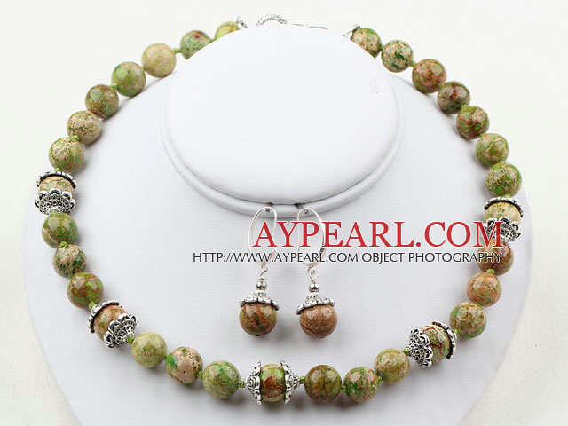 Classic Design Green Imperial Jasper Set ( Necklace and Matched Earrings )