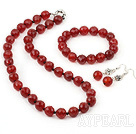 mis en cornaline rouge (collier, bracelet et boucles d'oreilles)