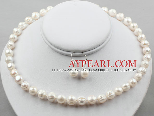 10-11mm White Freshwater Screw Thread Pearl Set ( Necklace and Matched Earrings )