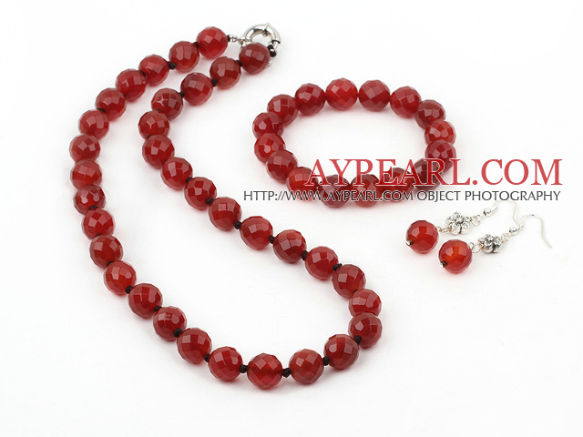 mis en cornaline rouge (collier, bracelet et boucles d'oreilles)