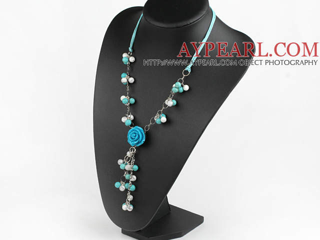 blue and white turquose necklace with flower 