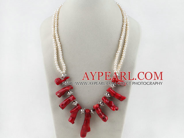 19,7 pouces double brin blanc perle et rouge corail Collier