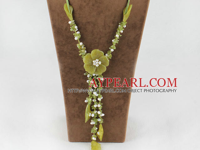 Y shape white pearl olive jade flower necklace