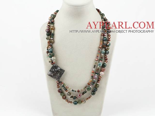 Big Stil Multi Strand India Agate colier