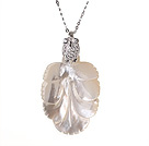 Elegant stil Löv Form Natural Vit Seashell Pärlor Pendant Halsband med 925 Sterling Silver kedja och Owl tillbehör