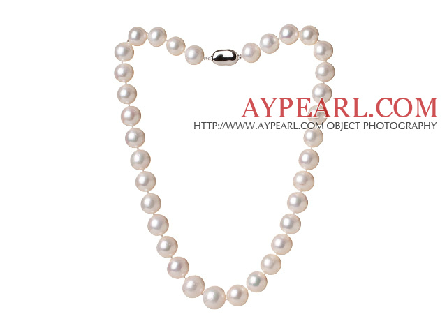 Utrolig Elegant stil enkelt tråd naturhvit Pearl perler halskjede med New Berry Buckle