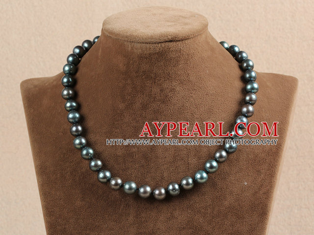 Hot Sale Kvinner Gift A Grade 10-11mm Natural Black Pearl Necklace med hjerte Clasp