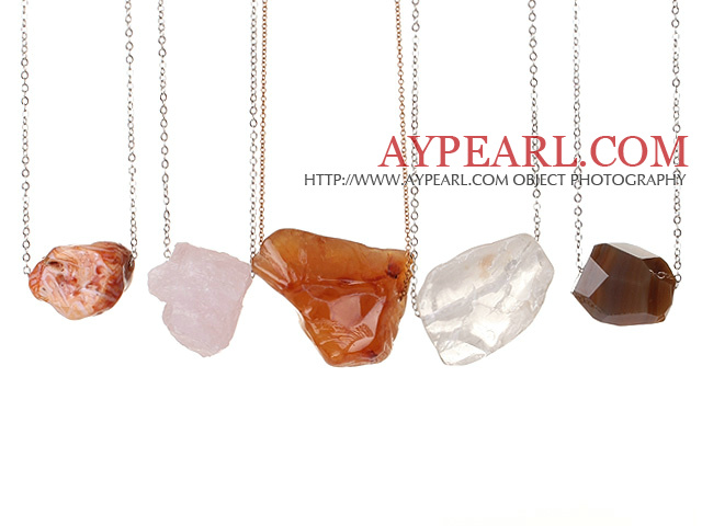 5 pcs Simple Shape Design Irregualr Agate et collier en cristal avec allié mince Chan (forme aléatoire pour les pierres)