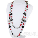 55,1 pouces de long style de corail rouge agate collier