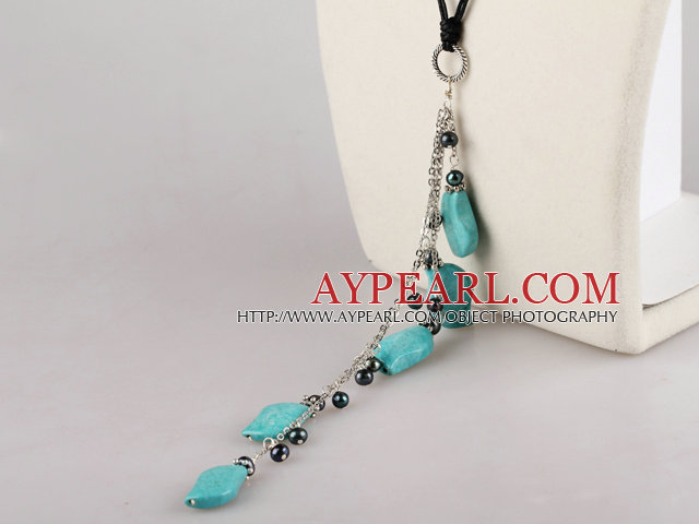 perle noire et collier turquoise avec la chaîne extensible