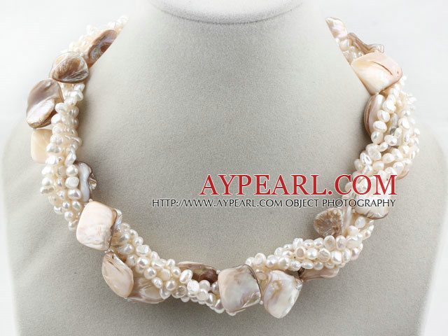 Multi Strands Hvit Freshwater Pearl and White Shell Twisted halskjede