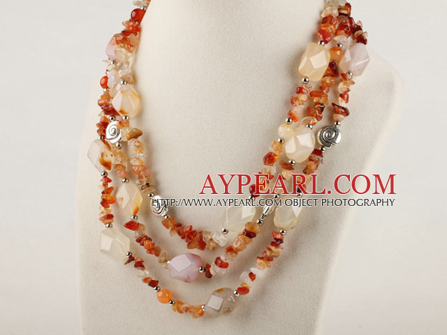 magnifique collier à trois rangs agate naturelle avec fermoir magnétique