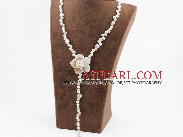 Hvit Freshwater Pearl and White Shell Flower Y Shape Necklace