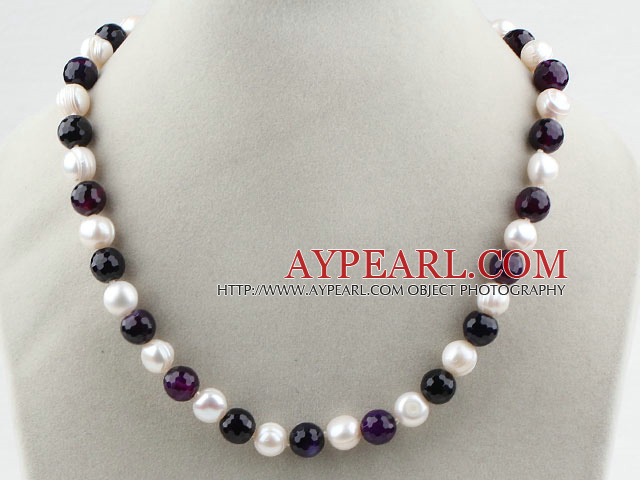 10-11mm hvit ferskvannsperle og Fasettert Purple Agate Beaded halskjede