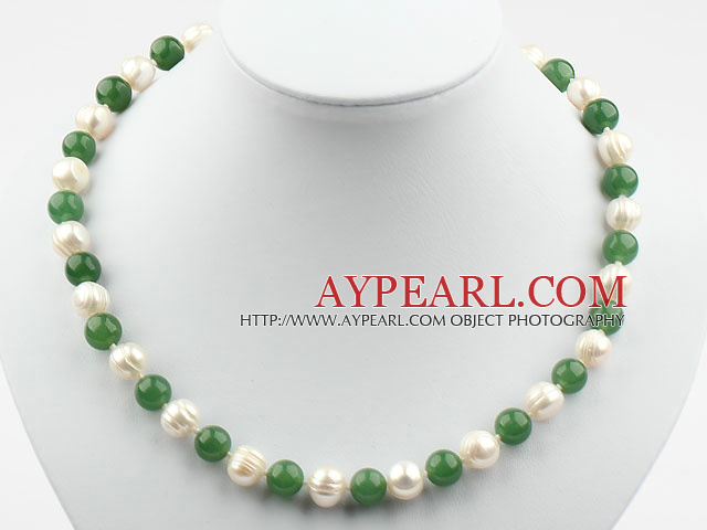 10-11mm White Freshwater Pearl and Aventurine Beaded Necklace