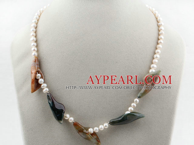 D'eau douce White Pearl et indienne Agate Collier Fleur