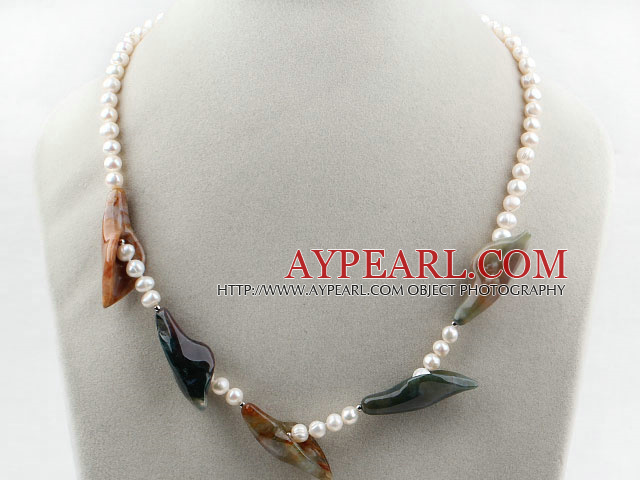 D'eau douce White Pearl et indienne Agate Collier Fleur