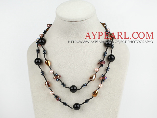 Longue style agate noire et Crystal Collier