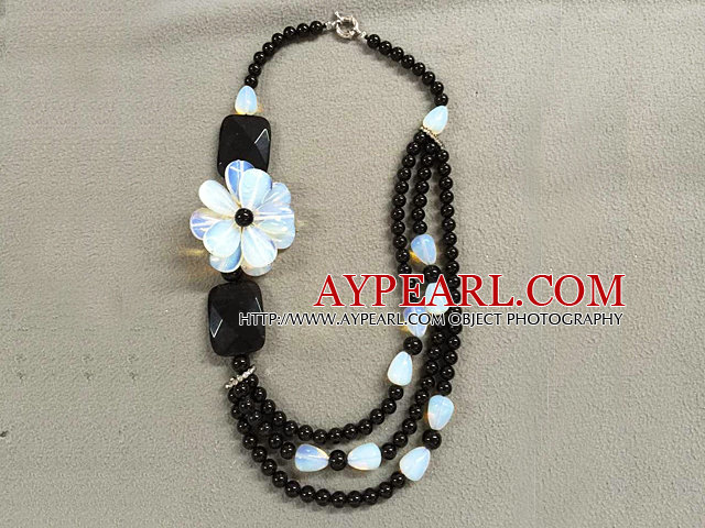 Graceful multi Strand agate noire Opale Pierre Collier Flower Party (fleur peut être une broche)