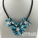 Tre stycken av Blue Pearl Shell Flower halsband