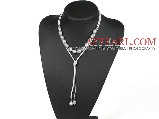 Simple de conception d'eau douce grises riz Vis collier de perles avec cordon blanc