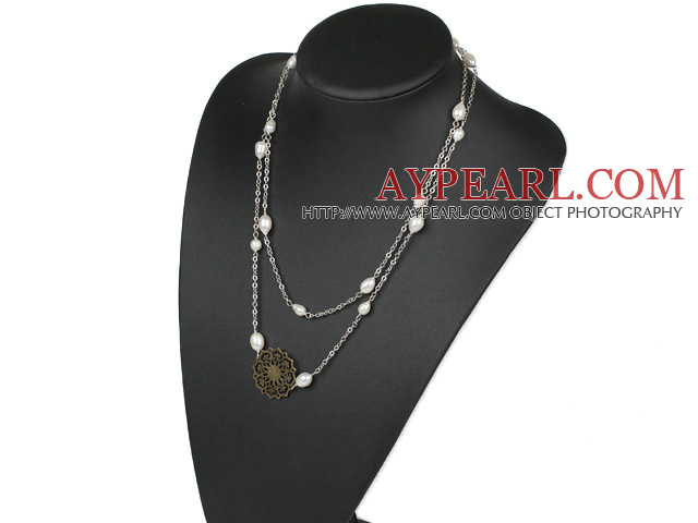 43.3inches fashion white pearl necklaces with flower charm