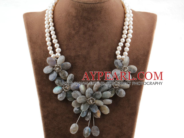 Big Style Vit Sötvatten Pearl och Fasett Blinkande Stone Flower halsband