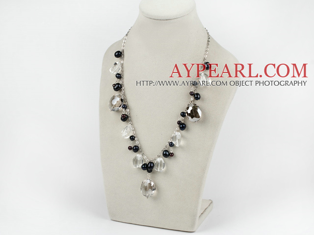 真珠と拡張チェーンとクリアクリスタルのネックレス