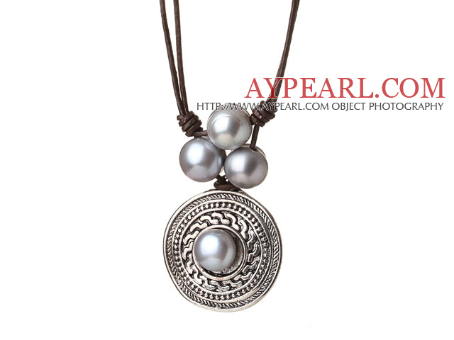 Amazing Trendy Design Single Strand Grey Freshwater Pearl Pendant Necklace with Brown Leather