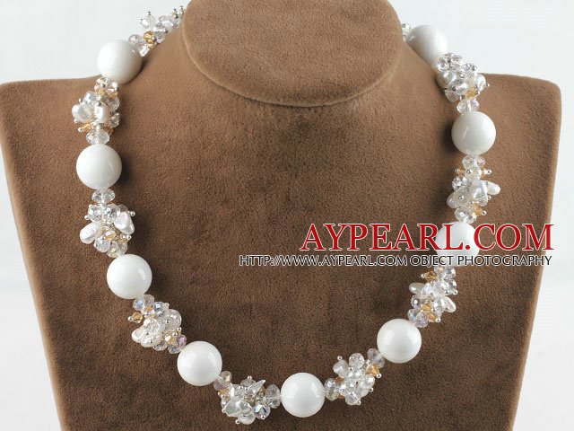 White Pearl Crystal et blanc Palourde géante collier