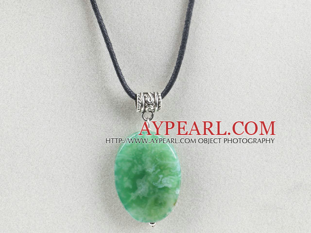 17,7 pouces Pendentif en agate verte collier avec une chaîne extensible