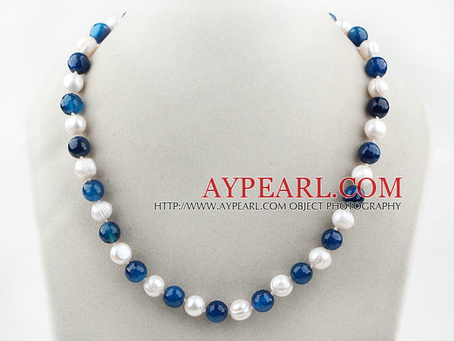 10-11mm Rund sötvattenspärla och Blå Agate pärlstav halsband