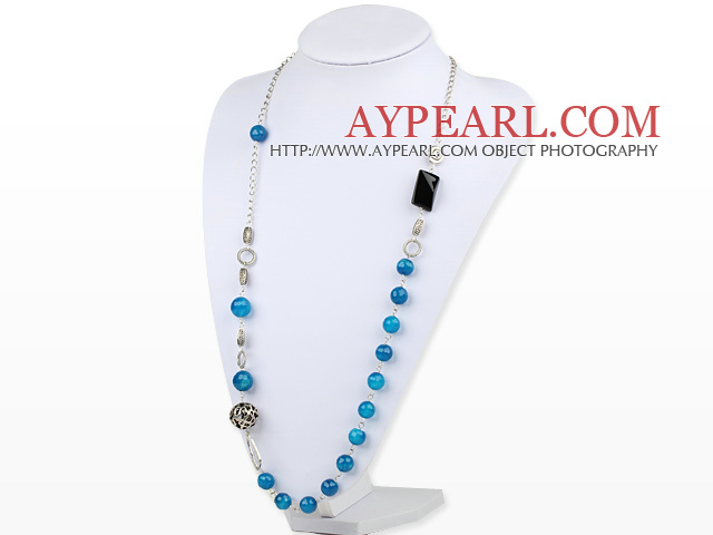 Smycket varma blå agat och metall bollen charm halsband