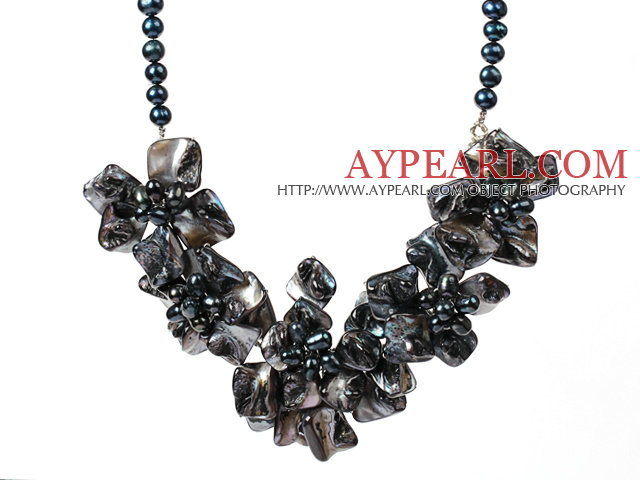 Amazing Black Pearl og Black Shell Flower Halskjede med Moonlight Clasp 