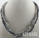 17,7 pouces multi brins perle noire et collier de cristal gris avec fermoir magnétique