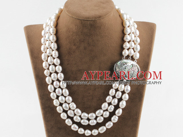 decent three strand white pearl necklace with beauty clasp