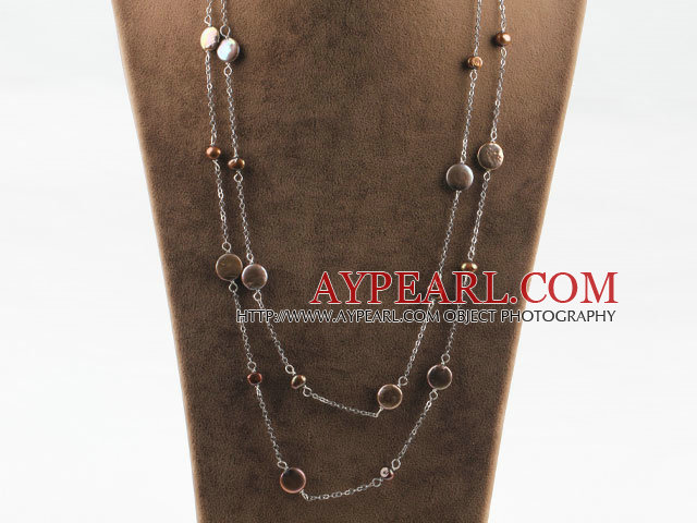 Longue de style brun foncé pièce collier de perles avec une chaîne en métal